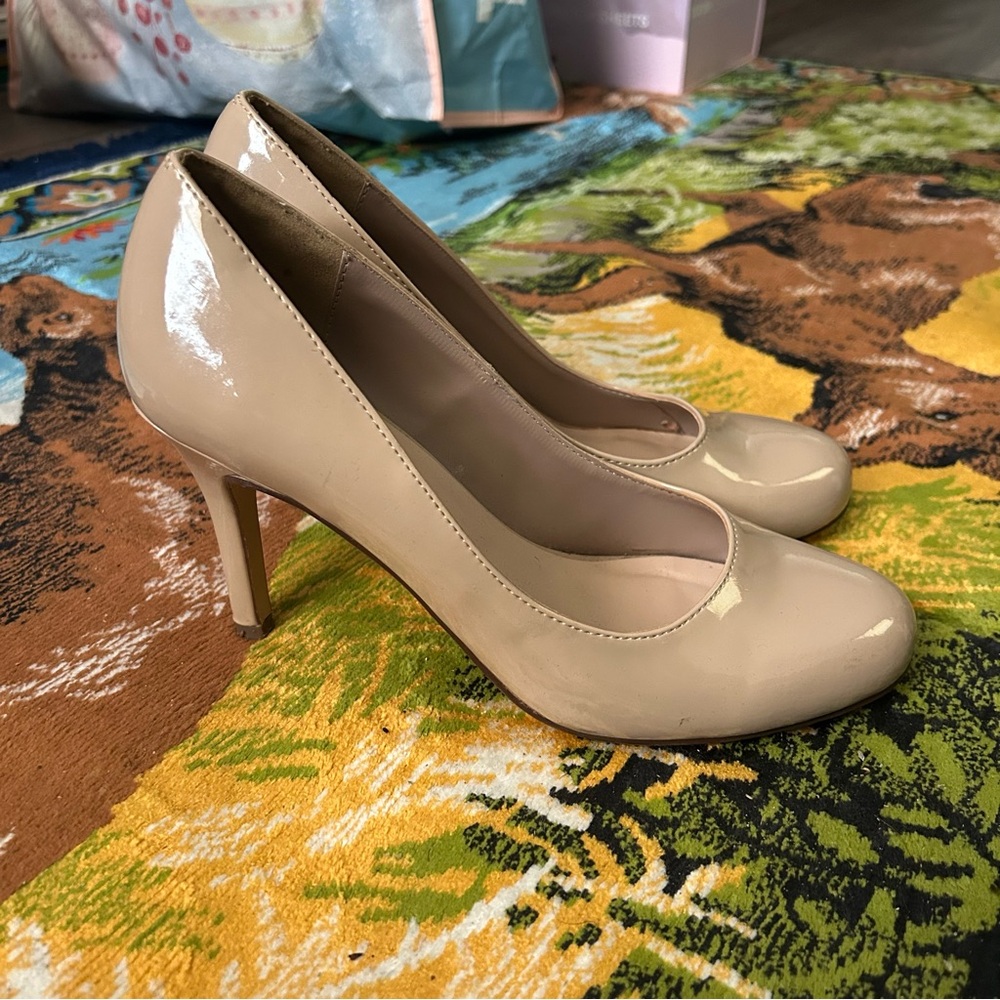 City Classified Elegant Beige Sleek Pumps